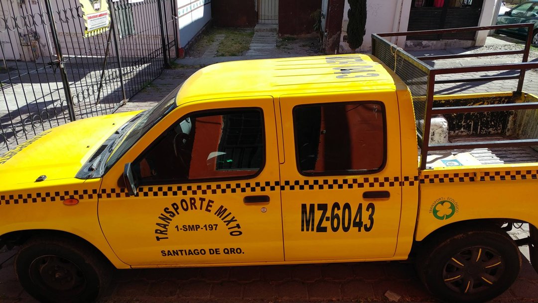 Anuncio de TAXI MIXTO De Queretaro: Mudanzas y fletes