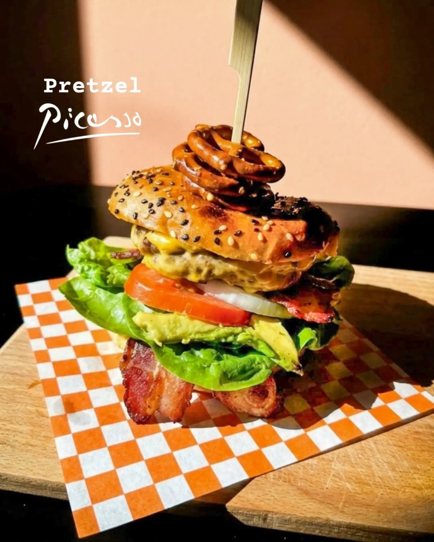 Anuncio de Facultad de Café: Hamburguesa de res con queso
