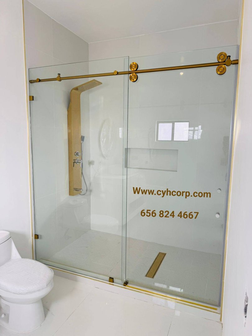 Anuncio de C & H Corp. Corporativo de Cristales y Herrajes: canceles de baño